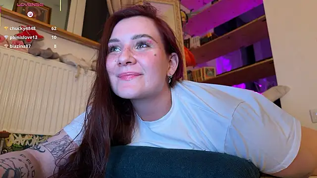 auriktrix (F young) - SLIDE PANTIES DOWN AND SPANK ASS BAD