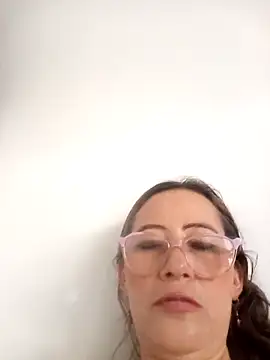 Webcam Model (Salome_69)  is live.Free join now!