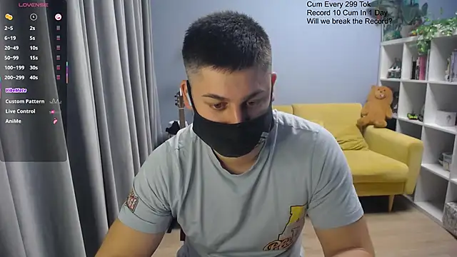 Tomguys live sex cam