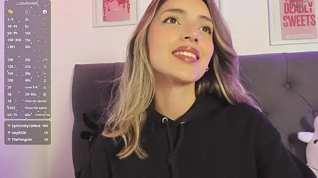 Live sex cam of IsadoraGalle_