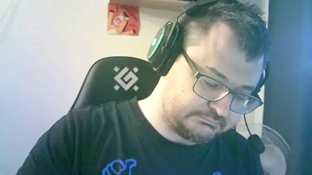 Live sex cam of SirAbuser