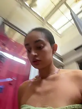 leilani_x (F teen) - Twerking