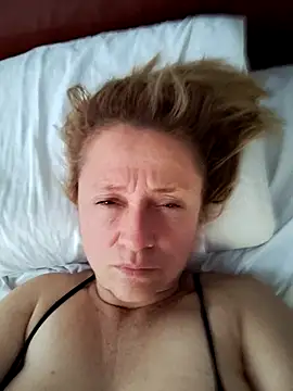 Webcam Model (issa_soto_)  is live.Free join now!