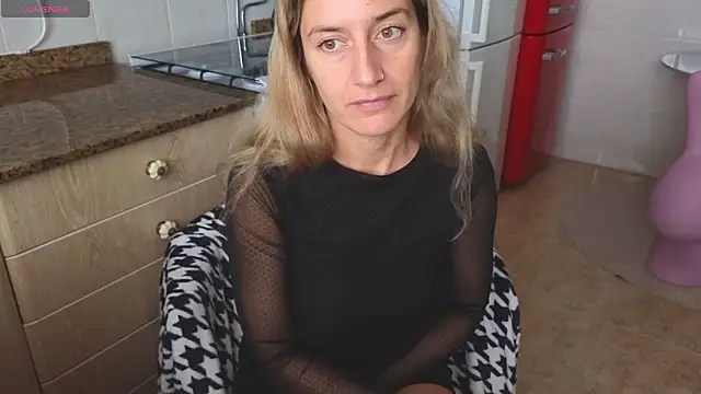 Lunamix live cam profile