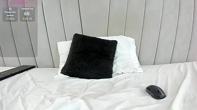 zoecooper1 - ZoeCooper1's free webcam - UK Sex Cams