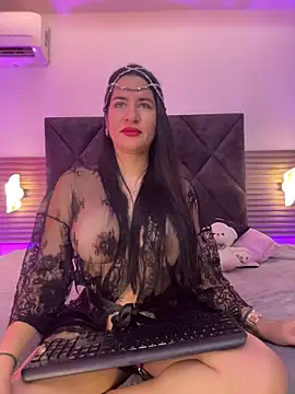 Webcam Model (Zafira_Alabi)  is live.Free join now!