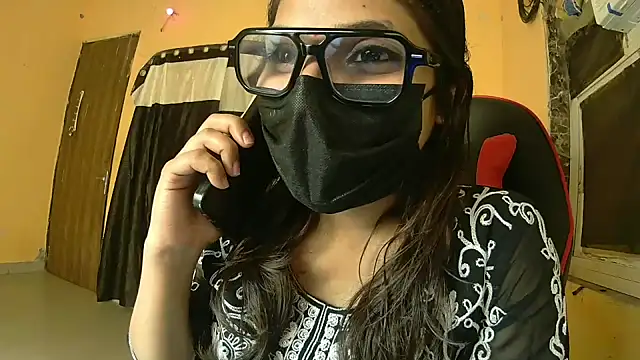 callmeshreya webcam