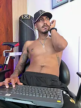 Latinmoster_boss webcam