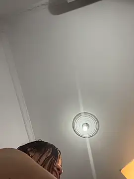 Webcam Model (kendall_flower)  is live.Free join now!