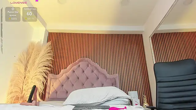 violett_hott_ - Violett_hott_'s free webcam - UK Sex Cams