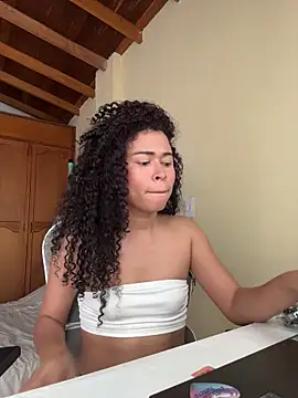 GabriSaenz live sex cam