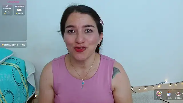 Emelyross_ live sex cam