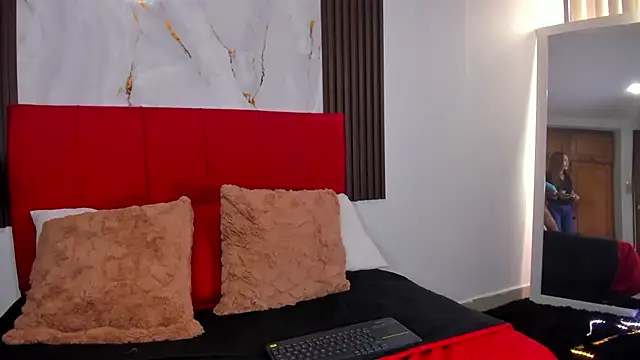 emagarcia - Emagarcia's free webcam - UK Sex Cams