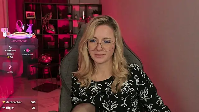 ladyizabel - LadyIzabel's free webcam