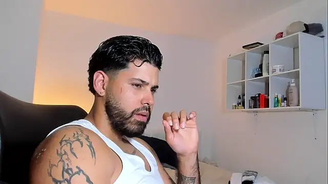 Justyn_Torres live sex cam