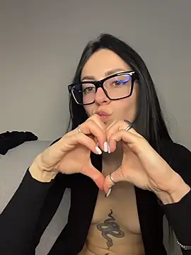 alibi_room Live Webcam on Stripchat