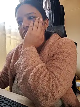 Webcam Model (NyxSin) is live