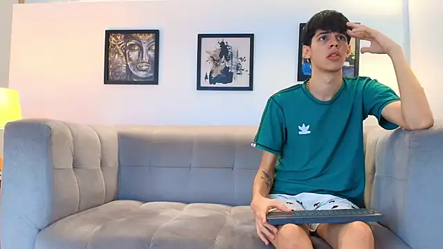 TWINKS_FRIENDS Live Webcam on Stripchat