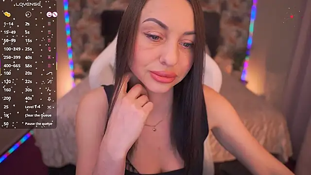 KristiiMax's Stripchat show and profile