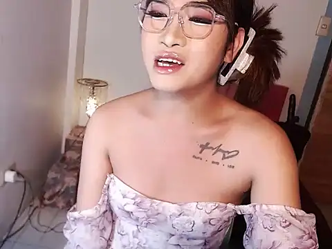 Sweet_kendall_xx... Live Webcam on Stripchat