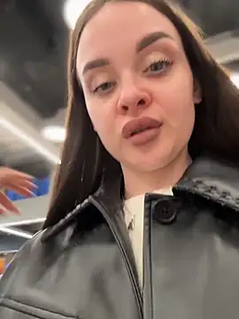 kristirich (F young) - Last tipper gets control 5 min😻