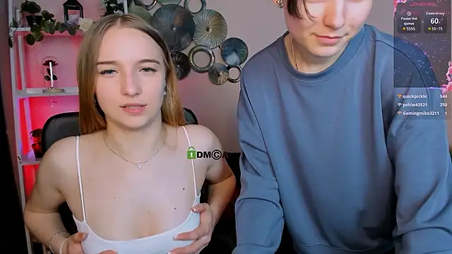 mirginia_lovely (F teen) - show tongue