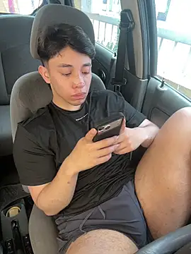 noah_ledom - Noah_ledom's free webcam - UK Sex Cams