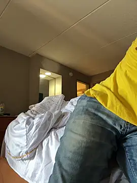 Stressreliever82 live sex cam