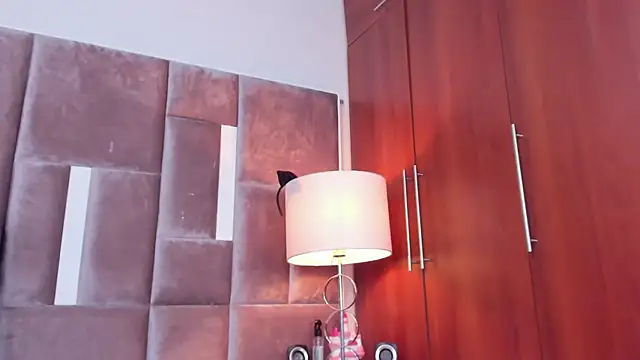 nia_bunny - Nia_Bunny's free webcam