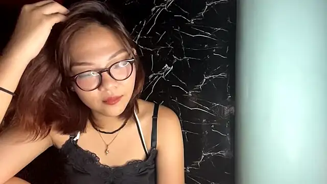 urhottie_lottie - Urhottie_lottie's free webcam - UK Sex Cams