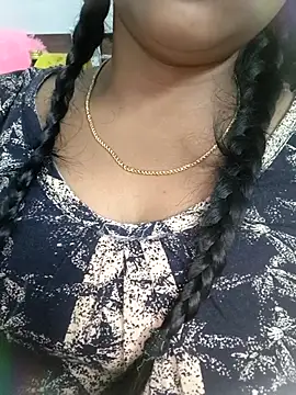 hot-tinaa (F young) - Boobs Show