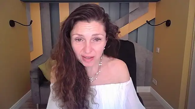 EllaLong live sex cam