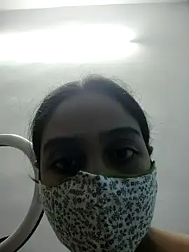 aliza_fendy - ALIZA_FENDY's free webcam - UK Sex Cams