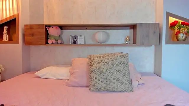 emilly_beaumont - Emilly_Beaumont's free webcam - UK Sex Cams