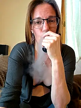 spicelea (F milf) - STRIPTEASE