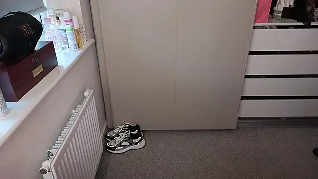 lilly-luscious (F young) - Oil tits