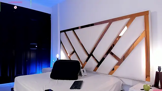 aron_cruz (M young) - Sensul dance & oil body naked