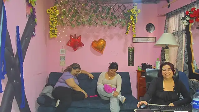 lesbiancuple (G young) - squirt one girl, do choose