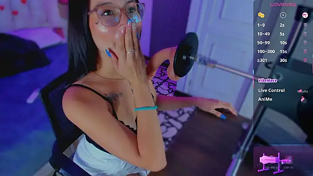 yourlittle_kathe - Yourlittle_kathe's free webcam - UK Sex Cams