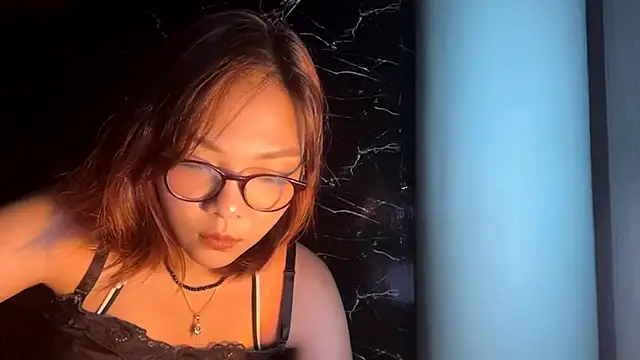 urhottie_lottie - Urhottie_lottie's free webcam - UK Sex Cams