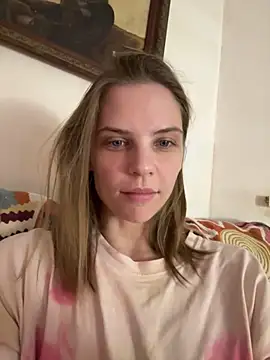 leyajohnson - LeyaJohnson's free webcam - UK Sex Cams