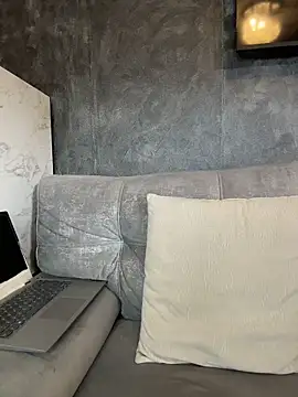 AbyThompson live sex cam