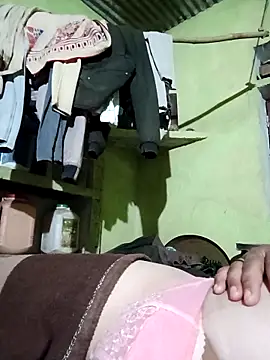 Webcam Model (Haliya88) is live