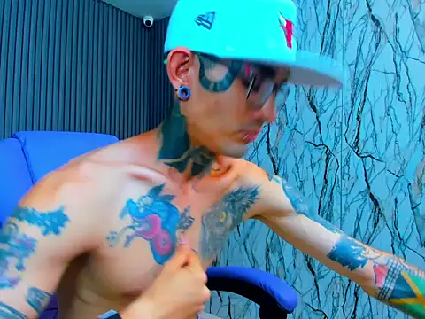 Live gay webcam of Boy_tatto77