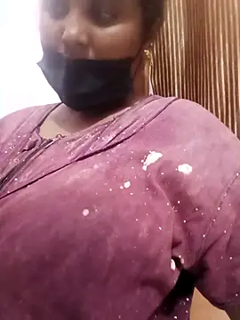 Webcam Model (tamilkaviya431)  is live.Free join now!