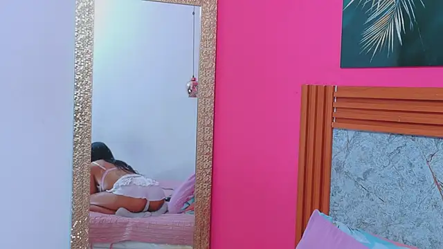 littlee_emilyy_ (F young) - 🔥🍑RIDE DILDO🍑