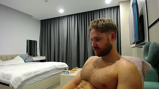 lorenzolux (M young) - For Rent