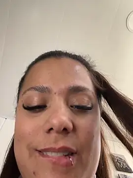 Pretty__Milf live sex cam