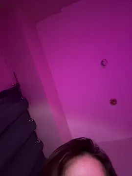 sweetcum_emie (T teen) - Public cum