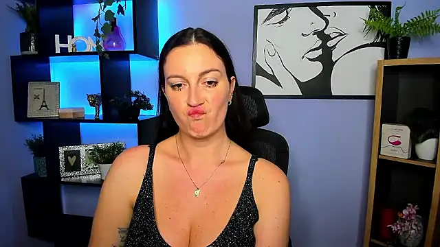 fun_ami - FUN_AMI's free webcam - UK Sex Cams